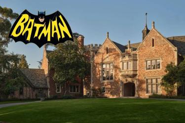 La mansión que pertenecía al Batman de Adam West fue puesta en venta.