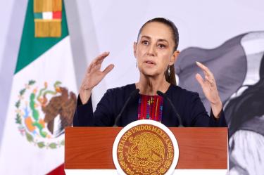 La presidenta de México, Claudia Sheinbaum, hablando en conferencia de prensa sobre la entrega a Estados Unidos del piloto de Ismael El Mayo Zambada.