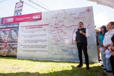 Armenta Mier encabezó un recorrido por las 33 vialidades intervenidas en la zona metropolitan.