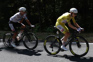 Isaac del Toro mantiene el maillot blanco y el tercer lugar de la clasificación general tras la novena etapa del Tour de Francia 2026.