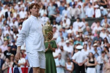 Jannik Sinner conquista su quinto Grand Slam en su trayectoria y segundo consecutivo en Wimbledon.