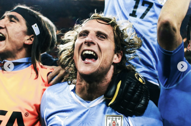 Diego Forlán es el nuevo entrenador de la Selección de Uruguay; estará en una primera etapa hasta marzo de 2027, luego debe ser ratificado por quien asuma el cargo de la federación tras las elecciones de este año.