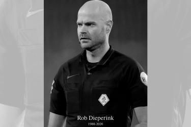 Rob Dieperink fue parte de la Eurocopa en 2024; fungió com árbitro en el VAR.