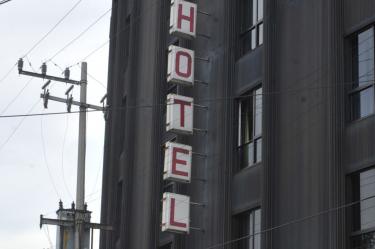 El secretario de Seguridad Ciudadana, Pablo Vázquez, dio a conocer que ya fue detenido el sujeto acusado de violar a una trabajadora sexual en un hotel de Tlalpan