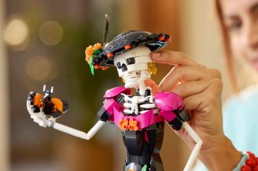 LEGO lanzó una Catrina