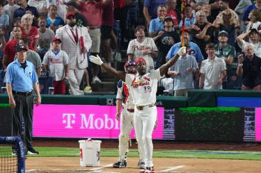 Jordan Walker remontó en la gran final con cuatro jonrones consecutivos para derrotar a Kyle Schwarber y conquistar el Home Run Derby 2026, convirtiéndose en el primer jugador de los Cardenales de San Luis en ganar el tradicional festival de cuadrangulares.
