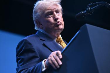 El precio del petróleo moderó sus ganancias tras el cambio de postura de Donald Trump.