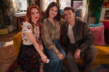 Jennifer Stone, Selena Gomez y Gregg Sulkin en Los Hechiceros de Waverly Place