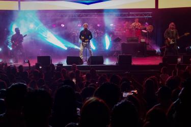 Concierto de Los Amigos Invisibles 2026: horario, setlist, boletos, cómo llegar y qué no llevar