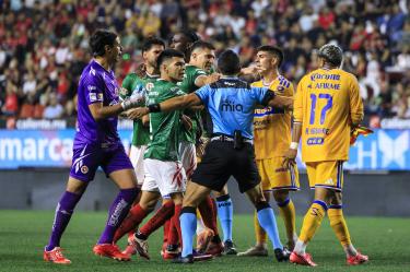 El primer día de actividades de la Liga MX ya dejó mucho de qué hablar en cuestión de arbitraje.