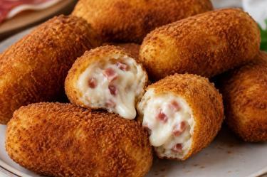 Receta de croquetas españolas con jamón serrano