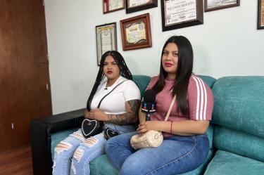 Las denunciantes son las hermanas Nicole y Ximena, de 20 y 25 años, quienes denuncian que fueron detenidas sin explicación alguna en el municipio el 4 de mayo