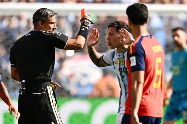 Enzo Fernández se fue expulsado del Argentina vs España