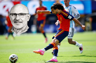 Marc Cucurella tiene la promesa de tatuarse a Luis de la Fuente.