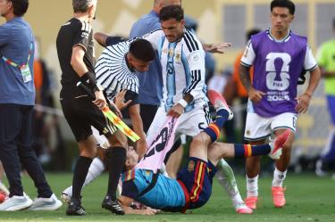 Leandro Paredes fue expulsado después de que terminó el partido de la final de la Copa del Mundo el domingo.