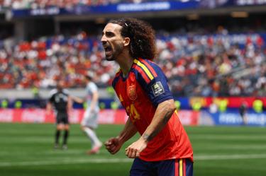 Marc Cucurella se consagró como campeón del mundo en 2026 con España.