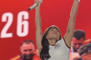 Aitana cantó el himno de la selección en este mundial, 'Superestrella'