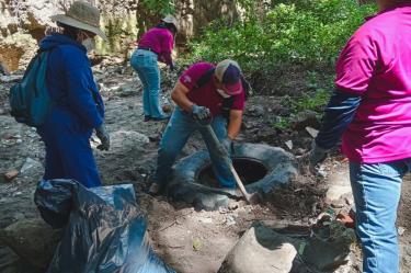 Trabajos de saneamiento del río Alto Atoyac