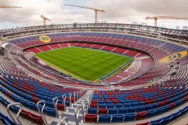 Autoridades investigan el primer accidente laboral con desenlace fatal registrado durante las obras de remodelación del Camp Nou, iniciadas en 2023.