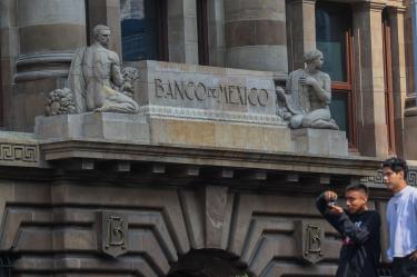 Banco de México decidió mantener sin cambios la tasa de interés de referencia en 6.50%
