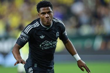 Quién es Óscar Perea, el nuevo refuerzo colombiano del América