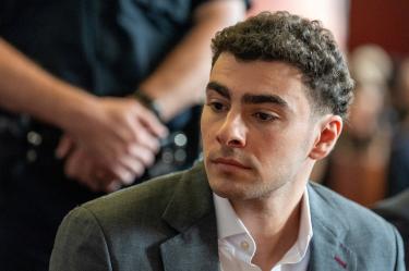 Luigi Mangione admitió haber disparado contra Brian Thompson y se declaró culpable; la sentencia será dictada en diciembre.