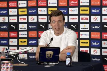 Esteban Solari en conferencia de prensa