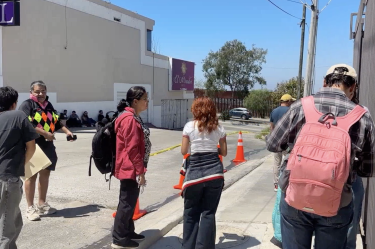 Los aspirantes se quejaron de que tuvieron que hacer largos traslados para llegar a la sede.