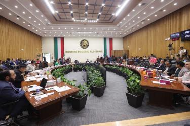 La Comisión de Prerrogativas y Partidos Políticos del Instituto Nacional Electoral aprobó la propuesta de financiamiento público que recibirán los ocho partidos políticos nacionales.