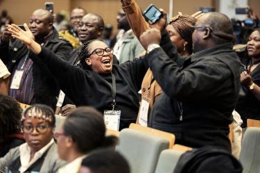 Partidarios del presidente electo de Zambia, Hakainde Hichilema, celebran su victoria tras el anuncio de la Comisión Electoral de Zambia en Lusaka, el 18 de agosto de 2026.