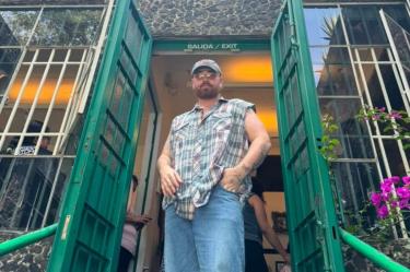 Sam Smith describió su visita al museo de Coyoacán como una “peregrinación artística personal” que repite cada vez que está en México.
