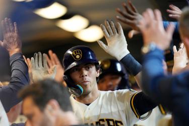 Los Brewers igualaron una marca de 22 carreras para una blanqueda.