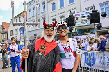 “Fuimos a fondo”: Isaac del Toro tras ganar el prólogo de la Vuelta a Alemania