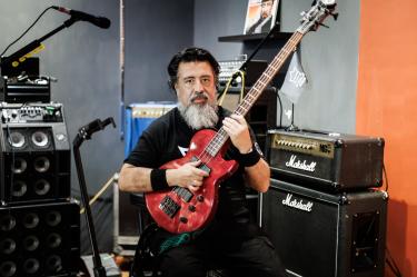 El integrante de Molotov habló de su tiempo en la banda, cuando está de tour y la actualidad con Tito Fuentes.