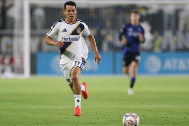 Hirving Lozano volvió a sentir la emoción de ser titular en un juego de la MLS con su nuevo equipo el LA Galaxy.