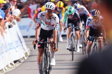 Isaac del Toro lanzó un poderoso cierre para quedarse con el segundo puesto en la primera etapa de la Vuelta a Alemania.