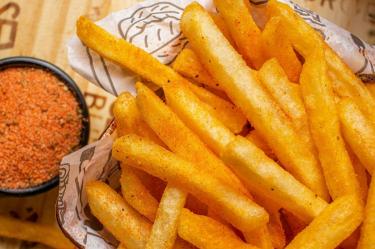 ¿Cómo hacer papas a la francesa crujientes en freidora de aire?