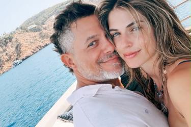 Stephanie Cayo aclara rumores de embarazo con Alejandro Sanz