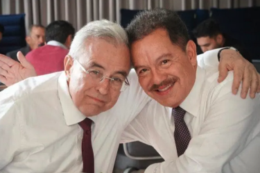 El senador Ignacio Mier respaldó a Rubén Rocha Moya, afirmando que su decisión de solicitar licencia indefinida honra su trayectoria y desmiente acusaciones.