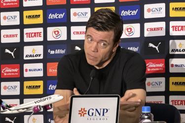 Esteban Solari en conferencia de prensa