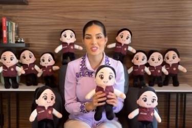 Surge “Geraldinita”, una muñeca de peluche inspirada en la imagen de Geraldine Ponce
