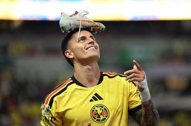 Brian Rodríguez entró en el segundo tiempo, marcó gol y fue el Jugador del Partido ante Puebla