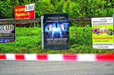 Agentes armados fueron desplegados alrededor de la zona de los disparos y a lo largo de la autopista más cercana.