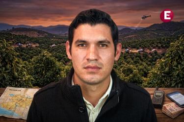 Fotografía de Luis Enrique Barragán Chávez, alias "El R-5", líder criminal del Cártel de Los Reyes, frente a una plantación de aguacate y un operativo de seguridad en Michoacán.
