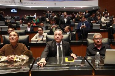Enrique Inzunza regresó al Senado tras 125 días; se declaró "verídicamente inocente" de presuntos nexos con el Cártel de Sinaloa y negó buscar ser testigo protegido en EU.