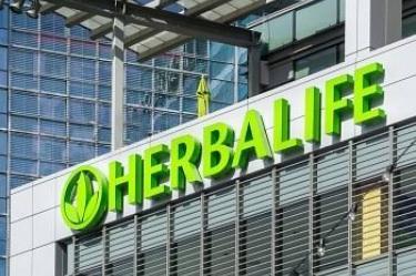 Gratziani continuará apoyando a Herbalife como consultor enfocado en estrategia.