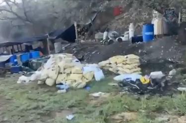 El aseguramiento del laboratorio de drogas se dio en las cercanías del poblado de Las Lajas, área serrana del municipio de Hidalgo del Parral.