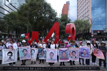 El Gobierno de México mantiene el caso Ayotzinapa como uno de los principales asuntos pendientes en materia de justicia, búsqueda de personas y atención a víctimas.