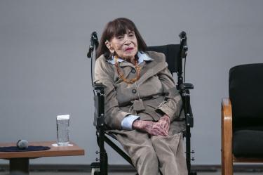 La escultora Geles Cabrera