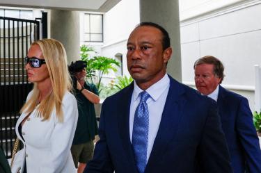 Tiger Woods fue acompañado a la corte por Vanessa Trump, su abogada y actual pareja.